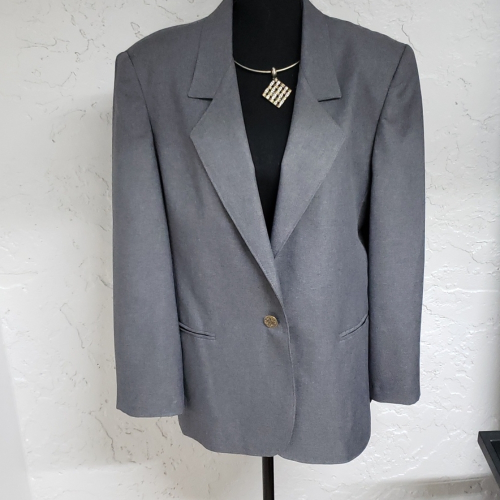 Carriage Court Blazer